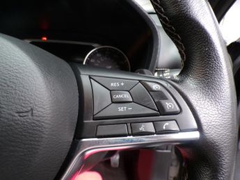 NISSAN JUKE DIG-T N-CONNECTA DCT 1.0 DIG-T N-CONNECTA DCT 5DR Semi Automatic
