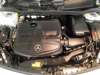 MERCEDES-BENZ A-CLASS A 200 SPORT EDITI 1.6 A 200 SPORT EDITION 5DR Automatic