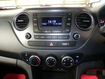 HYUNDAI I10 SE 1.2 SE 5DR Automatic