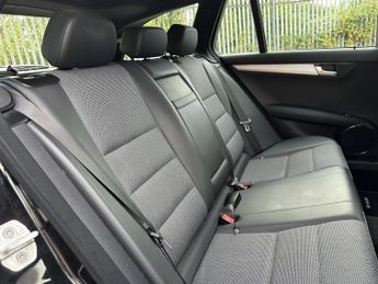 MERCEDES-BENZ C-CLASS C220 CDI BLUEEFFI 2.1 C220 CDI BLUEEFFICIENCY SPORT 5DR Automatic