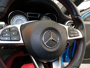 MERCEDES-BENZ GLA-CLASS GLA 220 D 4MATI 2.1 GLA 220 D 4MATIC AMG LINE PREMIUM 5DR Semi Automatic