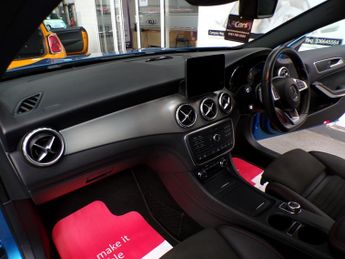 MERCEDES-BENZ GLA-CLASS GLA 220 D 4MATI 2.1 GLA 220 D 4MATIC AMG LINE PREMIUM 5DR Semi Automatic