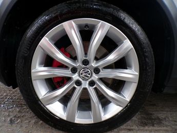 VOLKSWAGEN T-ROC SEL TSI EVO DSG 1.5 SEL TSI EVO DSG 5DR Semi Automatic