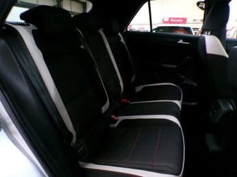 VOLKSWAGEN T-ROC SEL TSI EVO DSG 1.5 SEL TSI EVO DSG 5DR Semi Automatic