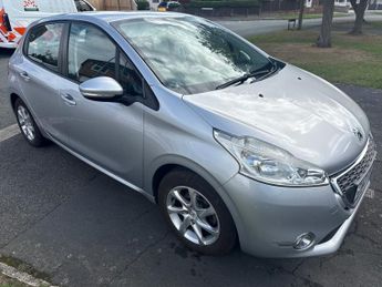 Peugeot 208 1.2 ACTIVE 5DR Manual