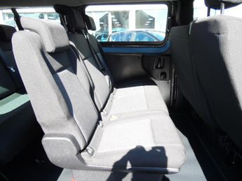 VAUXHALL VIVARO LIFE COMBI L 6DR AUTOMATIC