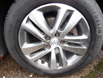 PEUGEOT TRAVELLER 2.0 BLUEHDI S/S ALLURE 5DR AUTOMATIC