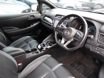NISSAN LEAF TEKNA 5DR AUTOMATIC
