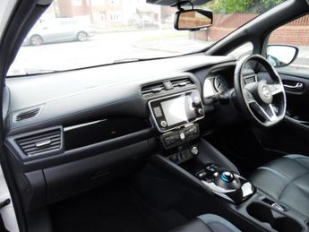 NISSAN LEAF TEKNA 5DR AUTOMATIC