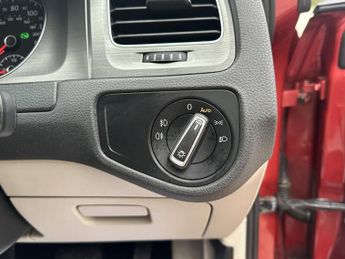 VOLKSWAGEN GOLF SE TDI BLUEMOTION TE 1.6 SE TDI BLUEMOTION TECHNOLOGY DSG 5DR Semi Automatic