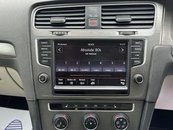 VOLKSWAGEN GOLF SE TDI BLUEMOTION TE 1.6 SE TDI BLUEMOTION TECHNOLOGY DSG 5DR Semi Automatic