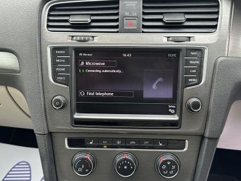 VOLKSWAGEN GOLF SE TDI BLUEMOTION TE 1.6 SE TDI BLUEMOTION TECHNOLOGY DSG 5DR Semi Automatic