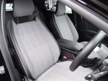 RENAULT MEGANE TECHNO  COMFORT RANGE 5DR AUTOMATIC