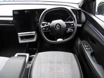 RENAULT MEGANE TECHNO  COMFORT RANGE 5DR AUTOMATIC