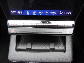 RENAULT MEGANE TECHNO  COMFORT RANGE 5DR AUTOMATIC