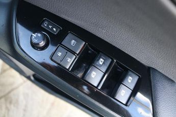 TOYOTA PRIUS PETROL/ELECTRIC HAT 1.8 VVT-I BUSINESS EDITION 5DR CVT