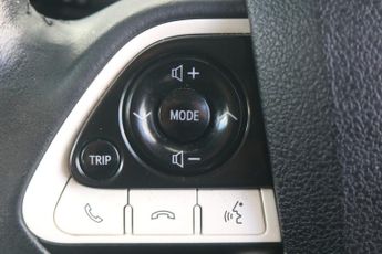 TOYOTA PRIUS PETROL/ELECTRIC HAT 1.8 VVT-I BUSINESS EDITION 5DR CVT