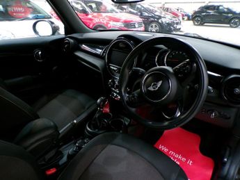 MINI CONVERTIBLE 1.5 COOPER 2DR Automatic