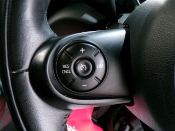 MINI CONVERTIBLE 1.5 COOPER 2DR Automatic