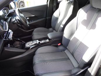 PEUGEOT 2008 1.2 PURETECH EAT8 S/S GT 5DR AUTOMATIC