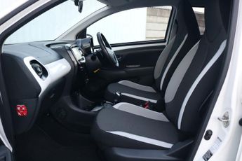 TOYOTA AYGO HATCHBACK 1.0 VVT-I X-PRESS X-SHIFT 5DR Semi Automatic