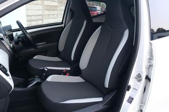 TOYOTA AYGO HATCHBACK 1.0 VVT-I X-PRESS X-SHIFT 5DR Semi Automatic