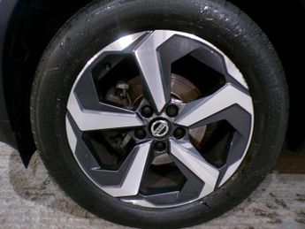 NISSAN QASHQAI 1.3 DIG-T PREMIERE EDITION DCT MHEV 5DR CVT