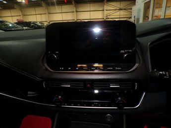 NISSAN QASHQAI 1.3 DIG-T PREMIERE EDITION DCT MHEV 5DR CVT