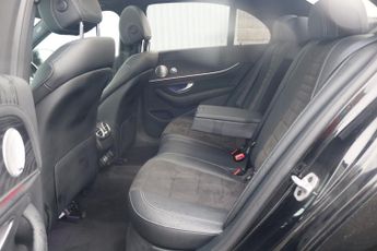 MERCEDES-BENZ E-CLASS DIESEL SALOON 2.0 E 300 D AMG LINE EDITION PREMIUM PLUS 4DR Automatic