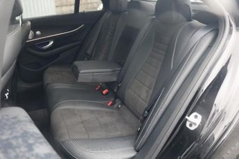 MERCEDES-BENZ E-CLASS DIESEL SALOON 2.0 E 300 D AMG LINE EDITION PREMIUM PLUS 4DR Automatic