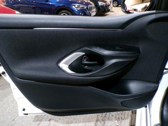 TOYOTA YARIS 1.5 DESIGN FHEV 5DR CVT