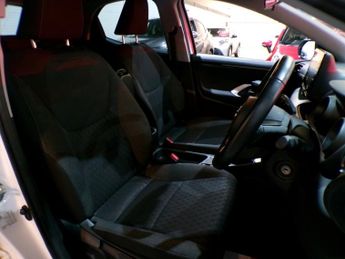 TOYOTA YARIS 1.5 DESIGN FHEV 5DR CVT