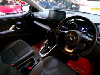 TOYOTA YARIS 1.5 DESIGN FHEV 5DR CVT
