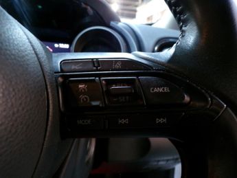 TOYOTA YARIS 1.5 DESIGN FHEV 5DR CVT