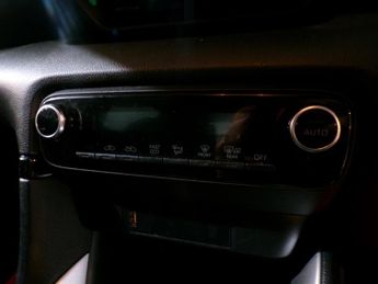 TOYOTA YARIS 1.5 DESIGN FHEV 5DR CVT