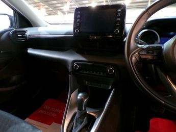 TOYOTA YARIS 1.5 DESIGN FHEV 5DR CVT