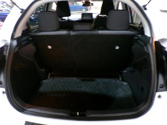 TOYOTA YARIS 1.5 DESIGN FHEV 5DR CVT