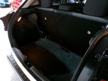 TOYOTA YARIS 1.5 DESIGN FHEV 5DR CVT