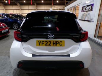 TOYOTA YARIS 1.5 DESIGN FHEV 5DR CVT
