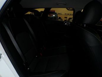 KIA CEED 1.6 CRDI 3 ISG 5DR Semi Automatic