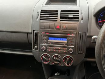 VOLKSWAGEN POLO 1.4 S 5DR Manual