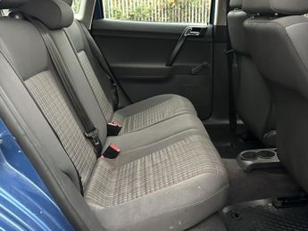 VOLKSWAGEN POLO 1.4 S 5DR Manual