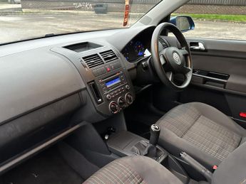 VOLKSWAGEN POLO 1.4 S 5DR Manual