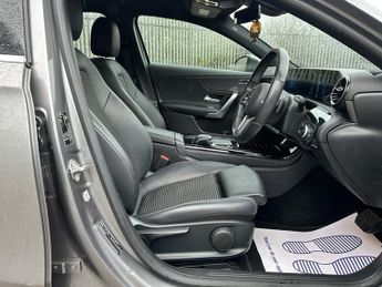 MERCEDES-BENZ A-CLASS 1.3 A 180 SPORT EXECUTIVE 5DR Automatic