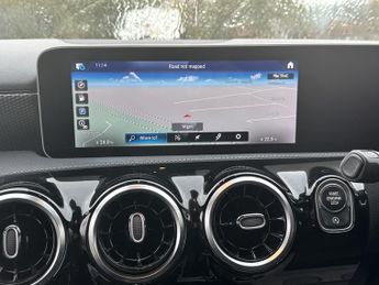 MERCEDES-BENZ A-CLASS 1.3 A 180 SPORT EXECUTIVE 5DR Automatic