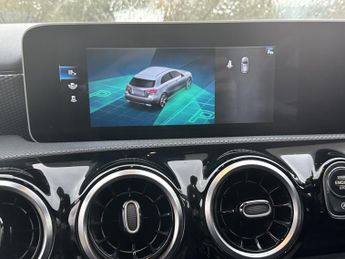 MERCEDES-BENZ A-CLASS 1.3 A 180 SPORT EXECUTIVE 5DR Automatic