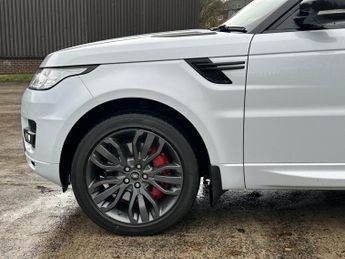 LAND ROVER RANGE ROVER SPORT 3.0 SDV6 HSE DYNAMIC 5DR Automatic