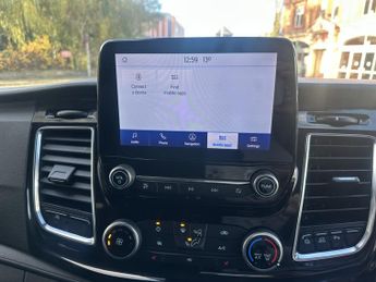 FORD TRANSIT CUSTOM 2.0 300 LIMITED DCIV ECOBLUE Automatic