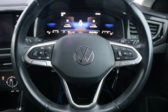 VOLKSWAGEN POLO 1.0 LIFE TSI DSG 5DR Semi Automatic