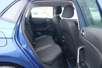 VOLKSWAGEN POLO 1.0 LIFE TSI DSG 5DR Semi Automatic